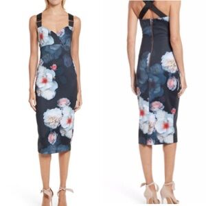 Ted Baker London Teeki Chelsea Body-Con Dress - 0